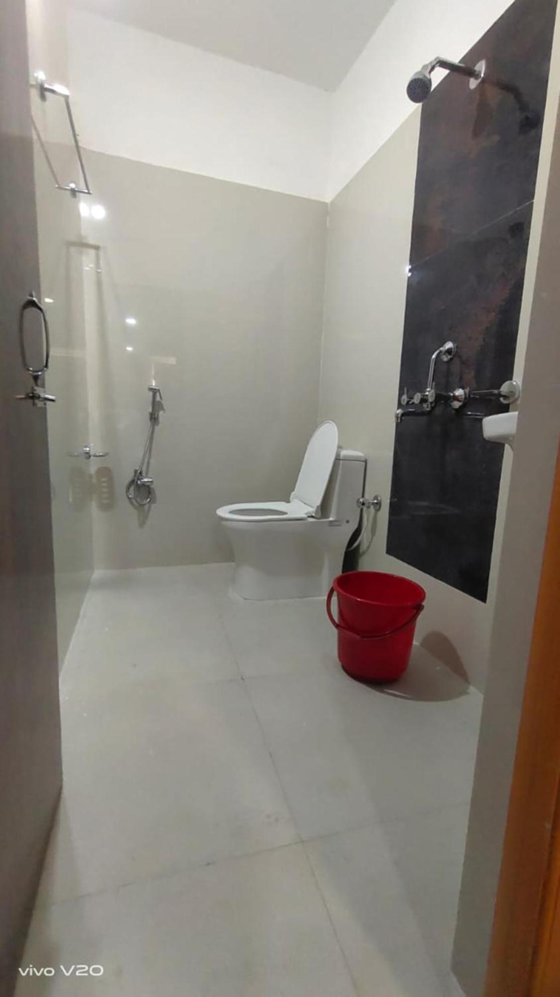 Hotel Tara Lodge Grand Road Puri - Near Jagannath Temple - Best Location Экстерьер фото