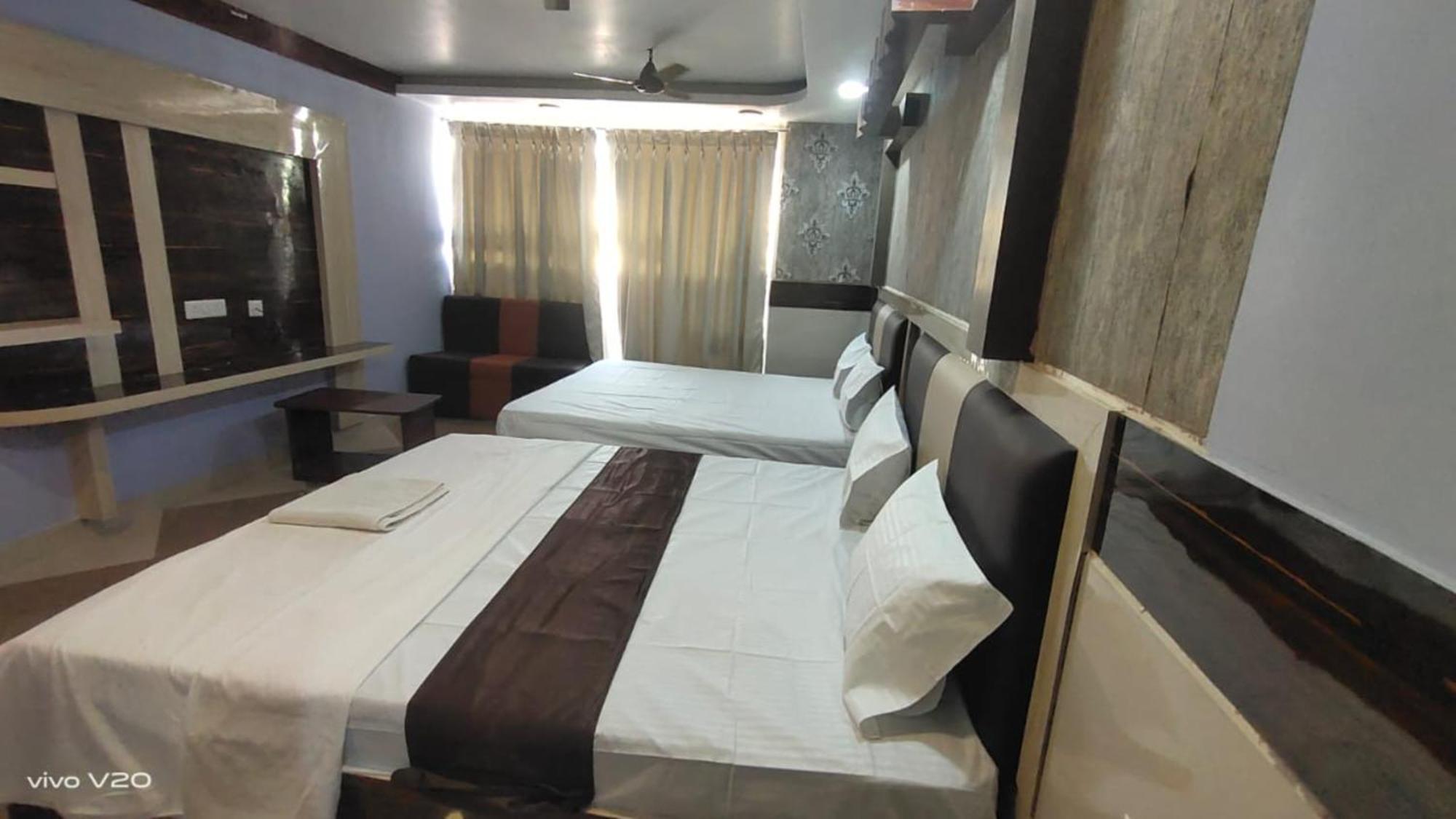 Hotel Tara Lodge Grand Road Puri - Near Jagannath Temple - Best Location Экстерьер фото